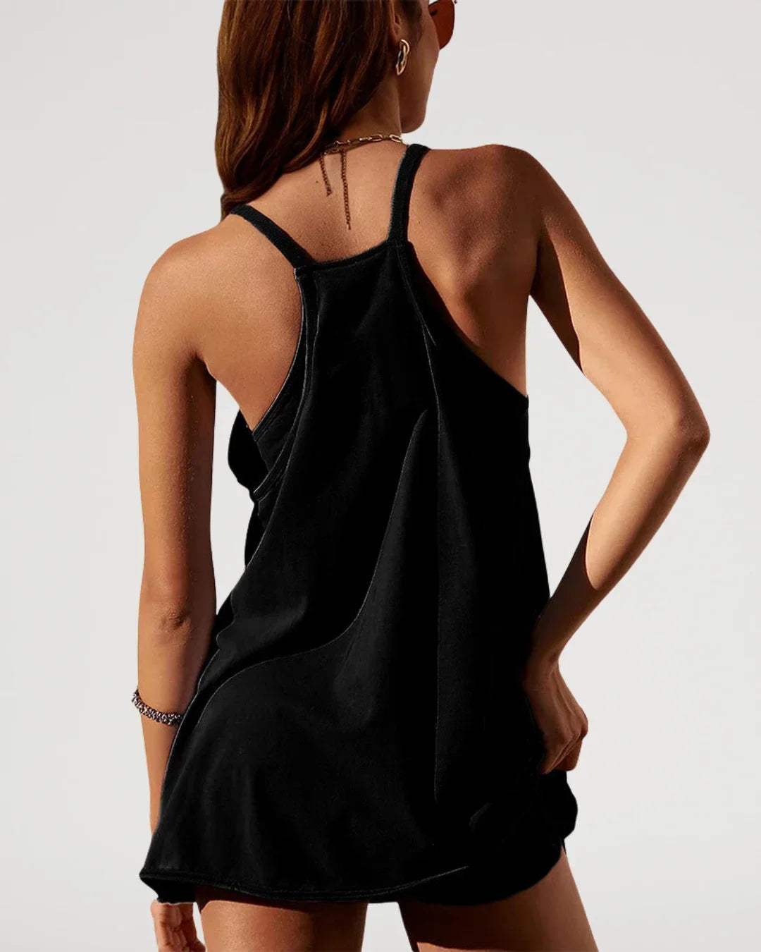 Mono-Vestido de Tirantes Finos con Escote V