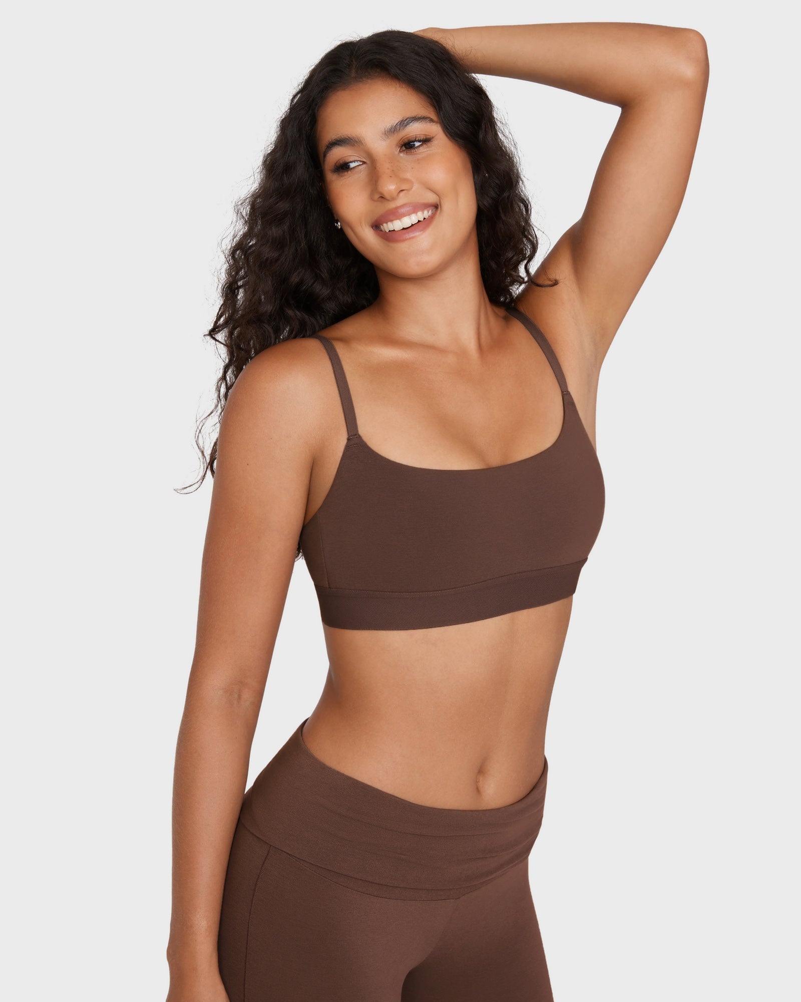 Bralette Sin Costuras Sin Relleno con Escote Redondo