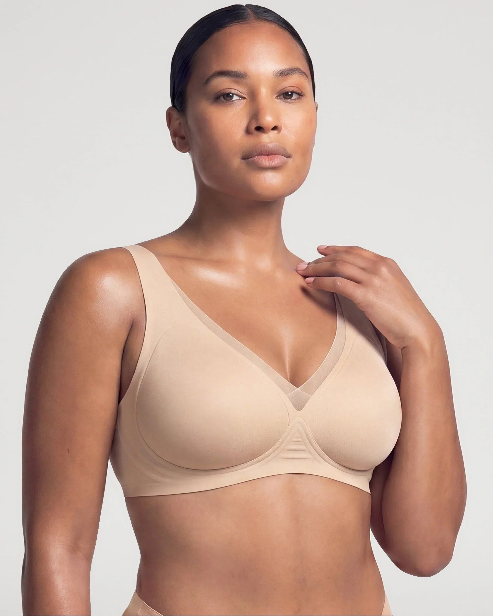 Sujetador Push-Up Escotado de Tul Sin Aros y Sin Costuras