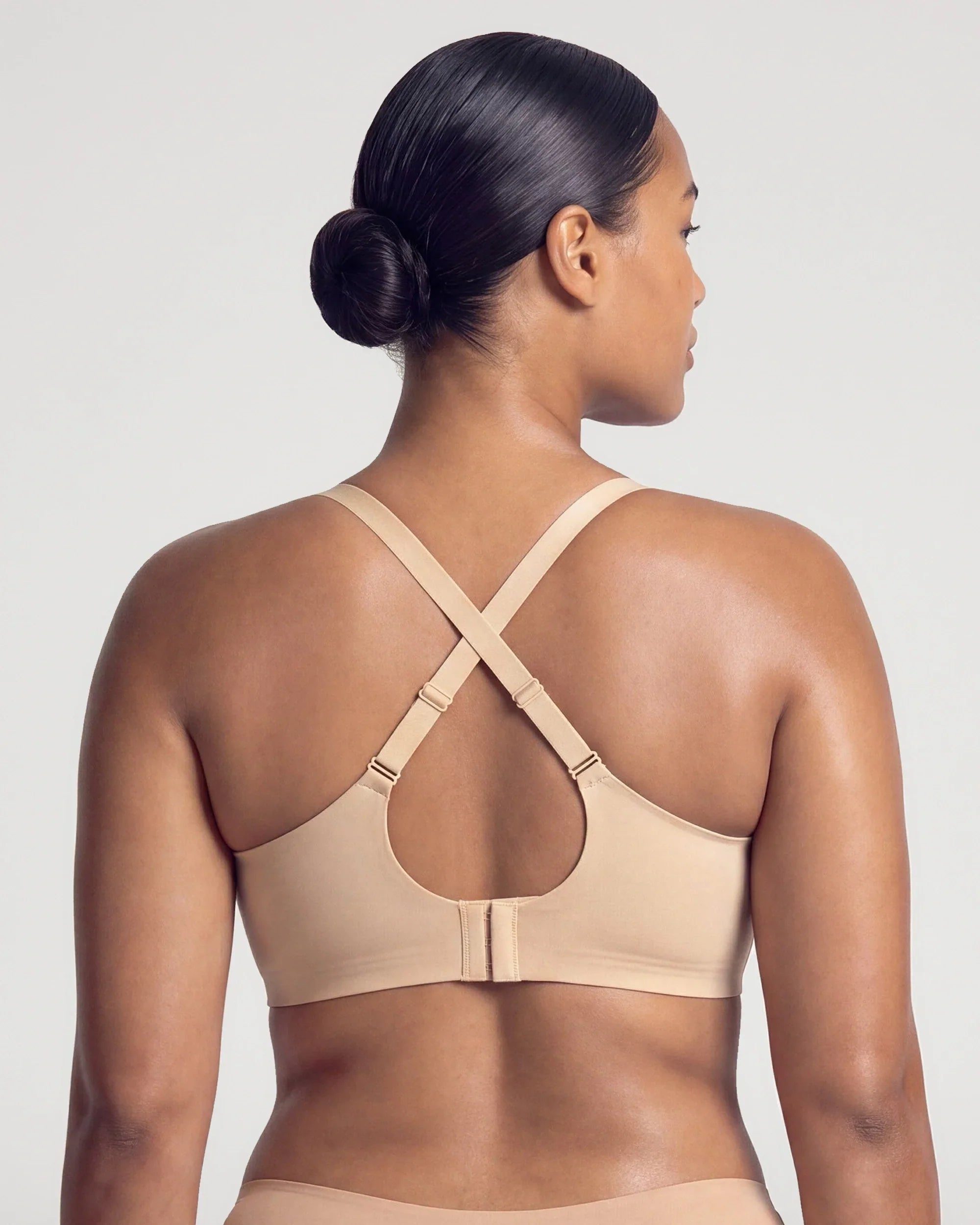 Sujetador Push-Up Escotado de Tul Sin Aros y Sin Costuras