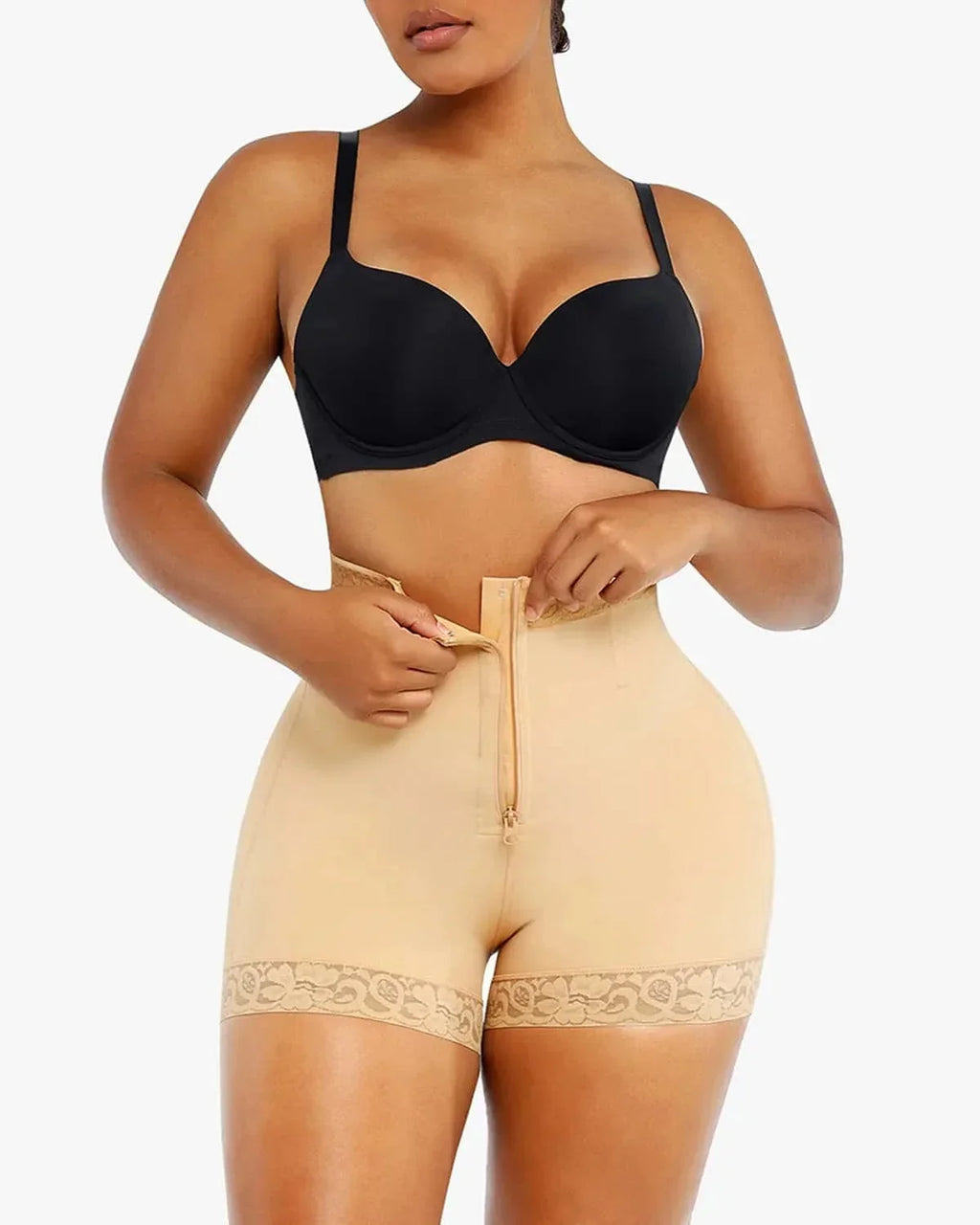 Short Moldeador de Encaje con Varillas y Control Abdominal