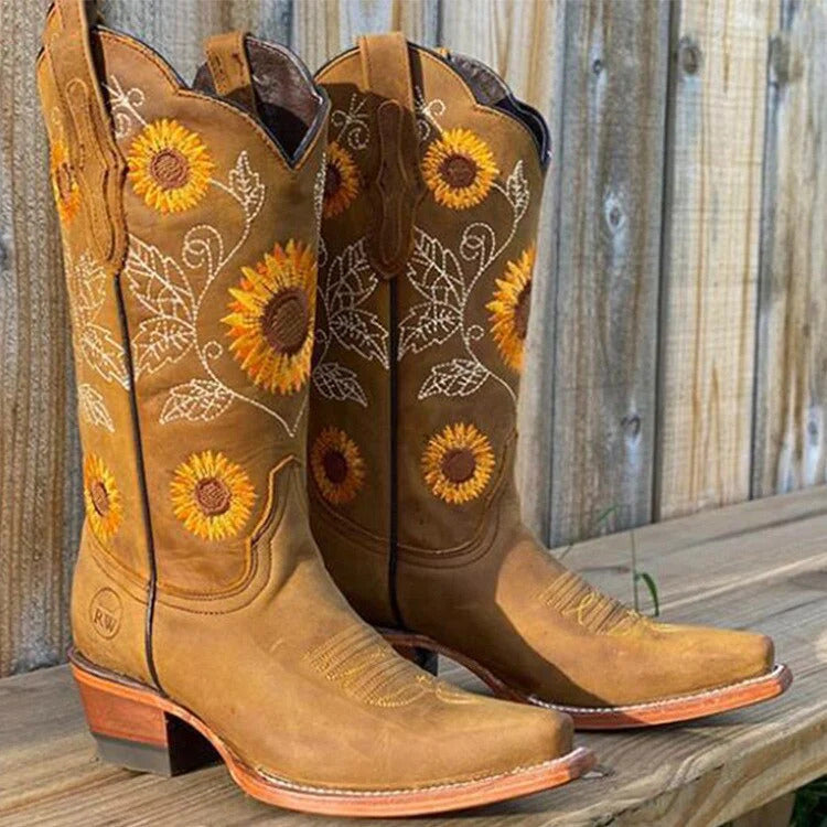 Fiorella | Botas Western con Bordado Floral