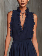 Mono en Chiffon Plisado con Volantes y Encaje Azul Marino