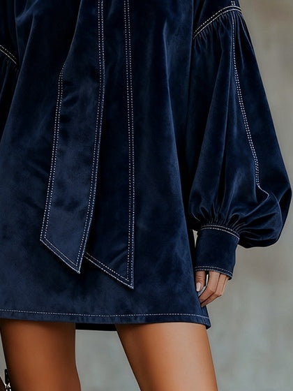 Tiphaine | Minivestido de Terciopelo con Lazo en el Cuello