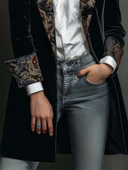 Léontine | Blazer Entallado Estampado Barroco Negro