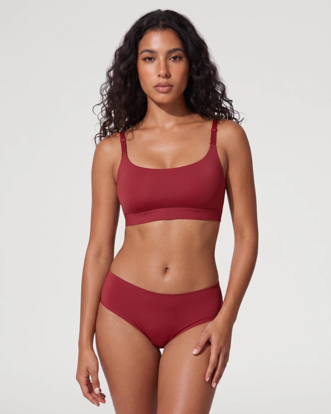 Bralette Sin Costuras Sin Relleno con Escote Redondo