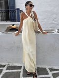 Vestido largo color crema con escote halter