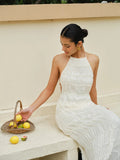 Vestido halter con tirantes y volantes en la espalda