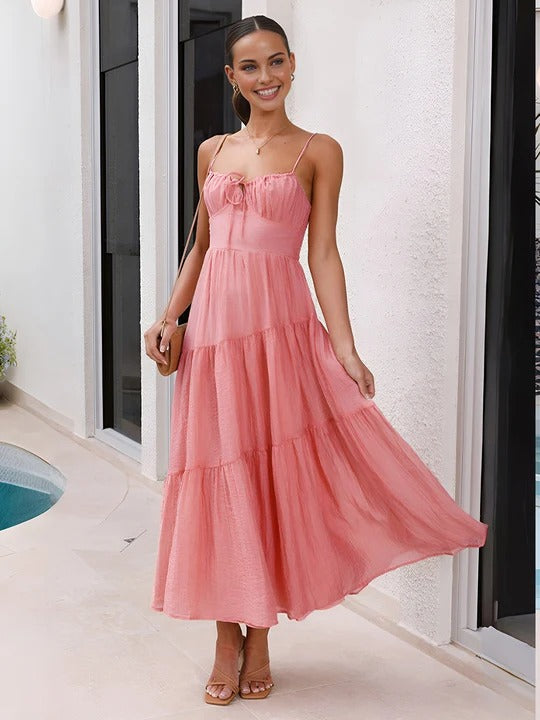 Vestido largo de tirantes con volantes y diseño fruncido en la espalda semitransparente