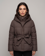 Chaqueta Acolchada Corta con Cinturón y Capucha