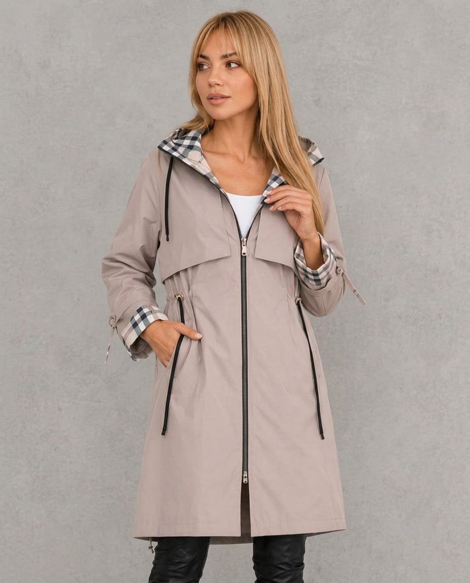 Mabel | Parka Impermeable con Capucha y Detalles a Cuadros