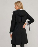 Mabel | Parka Impermeable con Capucha y Detalles a Cuadros